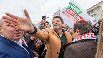 Los partidos aprietan el cordón