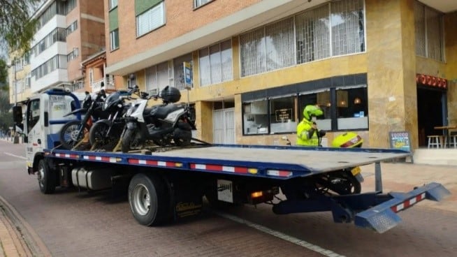 El proyecto de reforma destaca la necesidad de modificar la normativa sobre el transporte de vehículos inmovilizados y la labor de las grúas en el país - crédito Secretaría de Movilidad