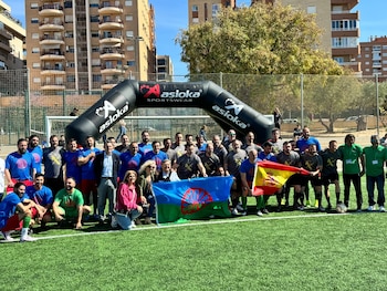 Partido de fútbol Guardia Civil contra Gitanos