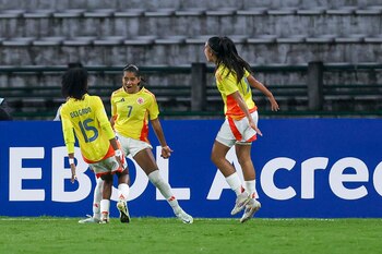 Con triplete de María Baldovino,