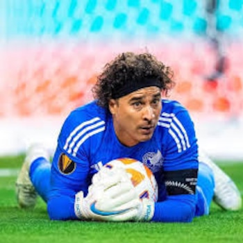 El estratega argentino señaló que Raúl Rangel vive mejor momento que el histórico guardameta.