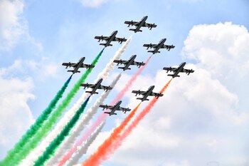 Las Frecce Tricolori durante un
