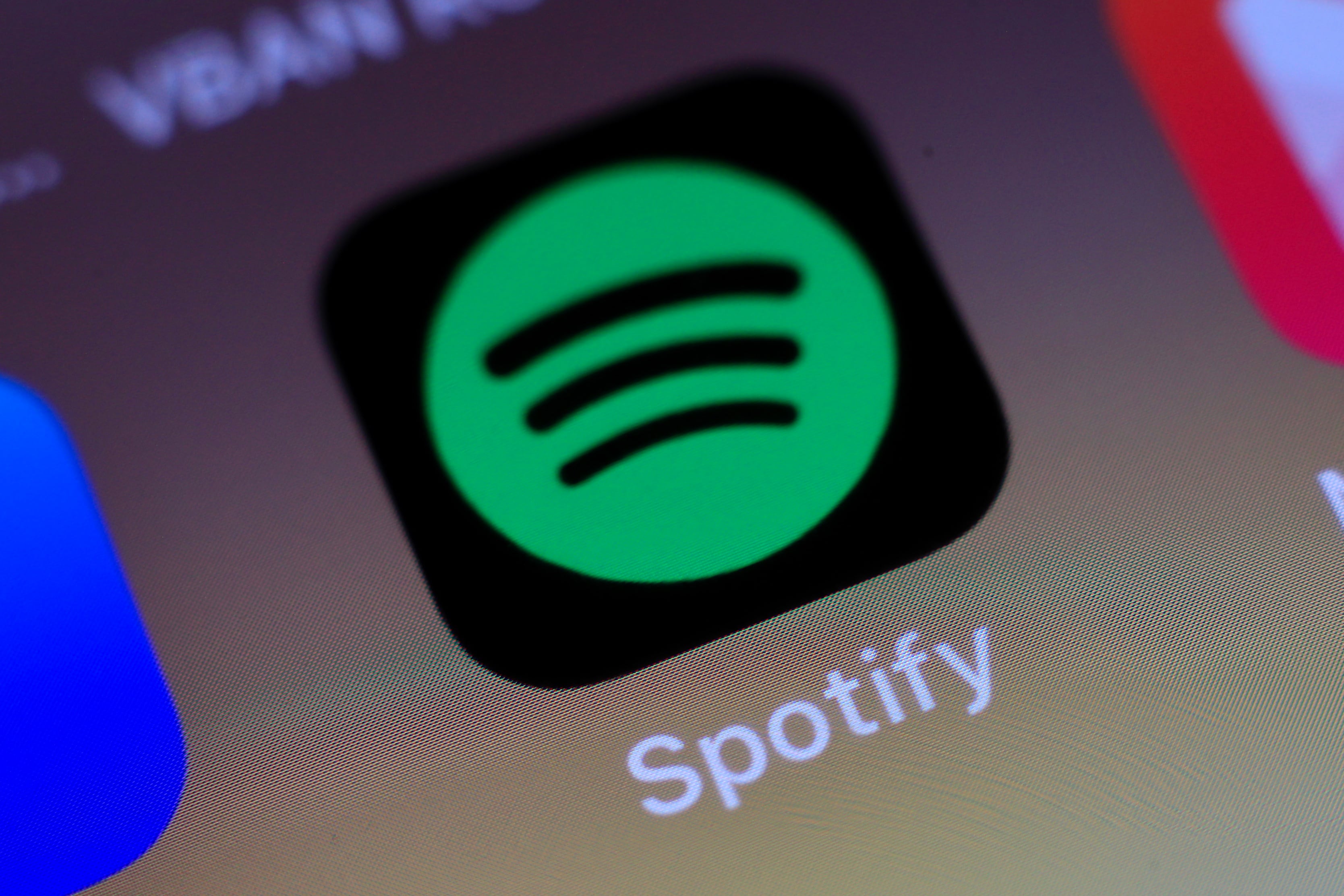 El interruptor “Include kids and family music in taste profile” viene activado por defecto en la aplicación de Spotify. (EFE/EPA/RITCHIE B. TONGO)