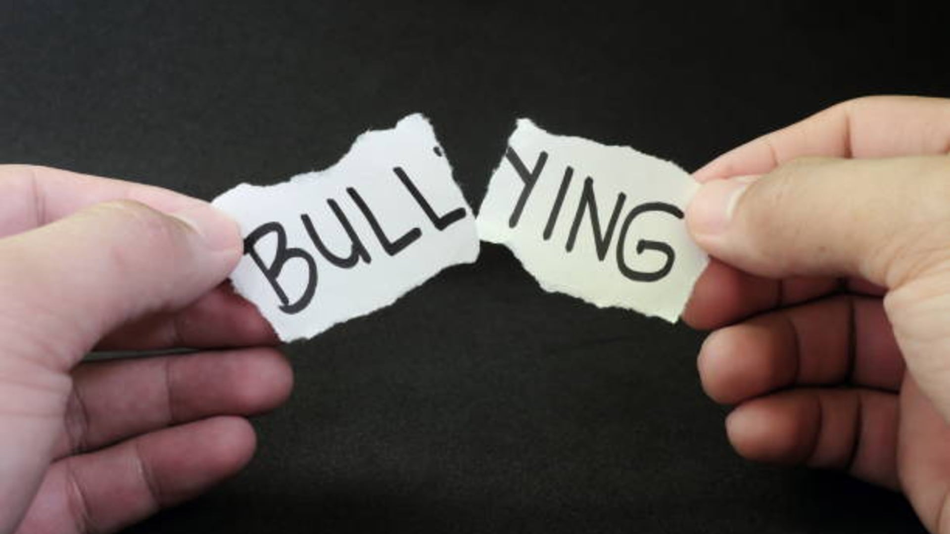 .Bullying causa efectos secundarios como depresión, ansiedad y baja autoestima. Foto: (iStock)