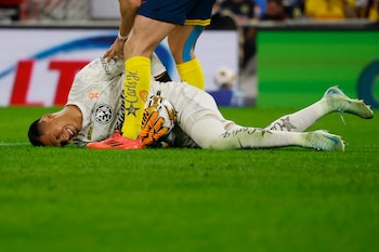 La falta de apetito por el desgaste emocional provocó la pérdida de siete kilos en la estructura física del futbolista. REUTERS/Daniel Becerril