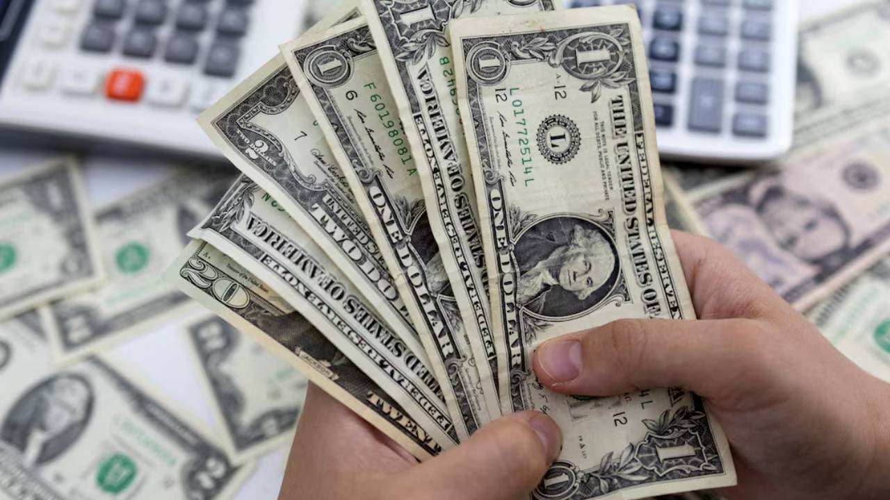 Sectores de la gastronomía y el comercio minorista temen una mayor automatización y la reducción de puestos de trabajo de jornada completa a tiempo parcial o la eliminación de vacantes. (Reuters)