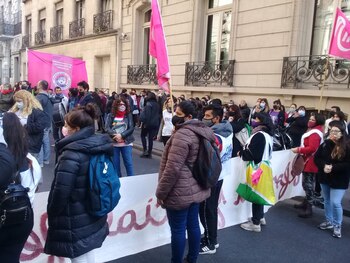 Las manifestantes se congregaron frente