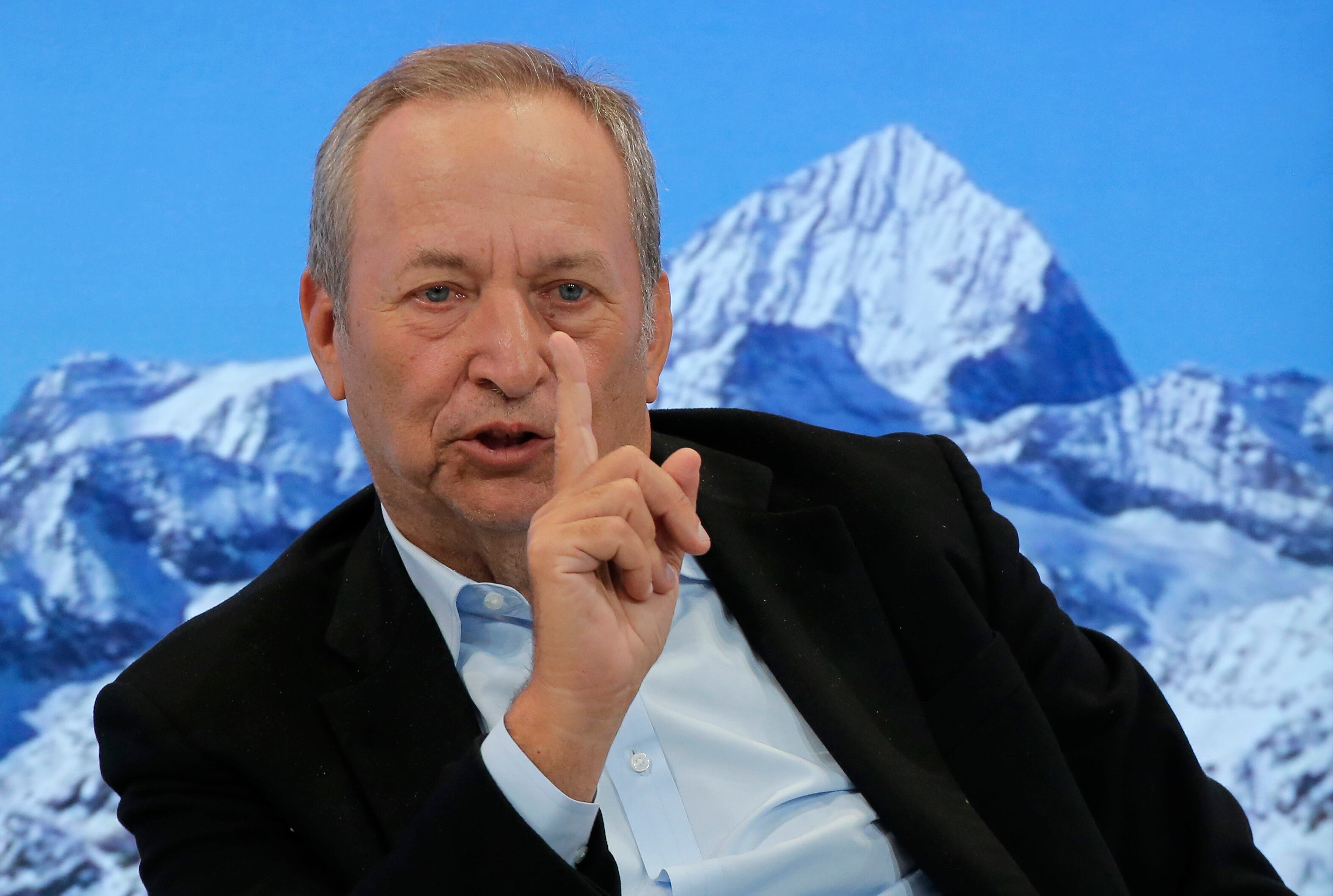 Larry Summers durante el segundo día de la reunión anual del Foro Económico Mundial, el miércoles 18 de enero de 2017, en Davos, Suiza(AP Foto/Michel Euler, Archivo)