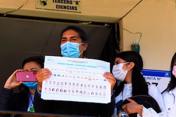 El candidato presidencial ecuatoriano Yaku