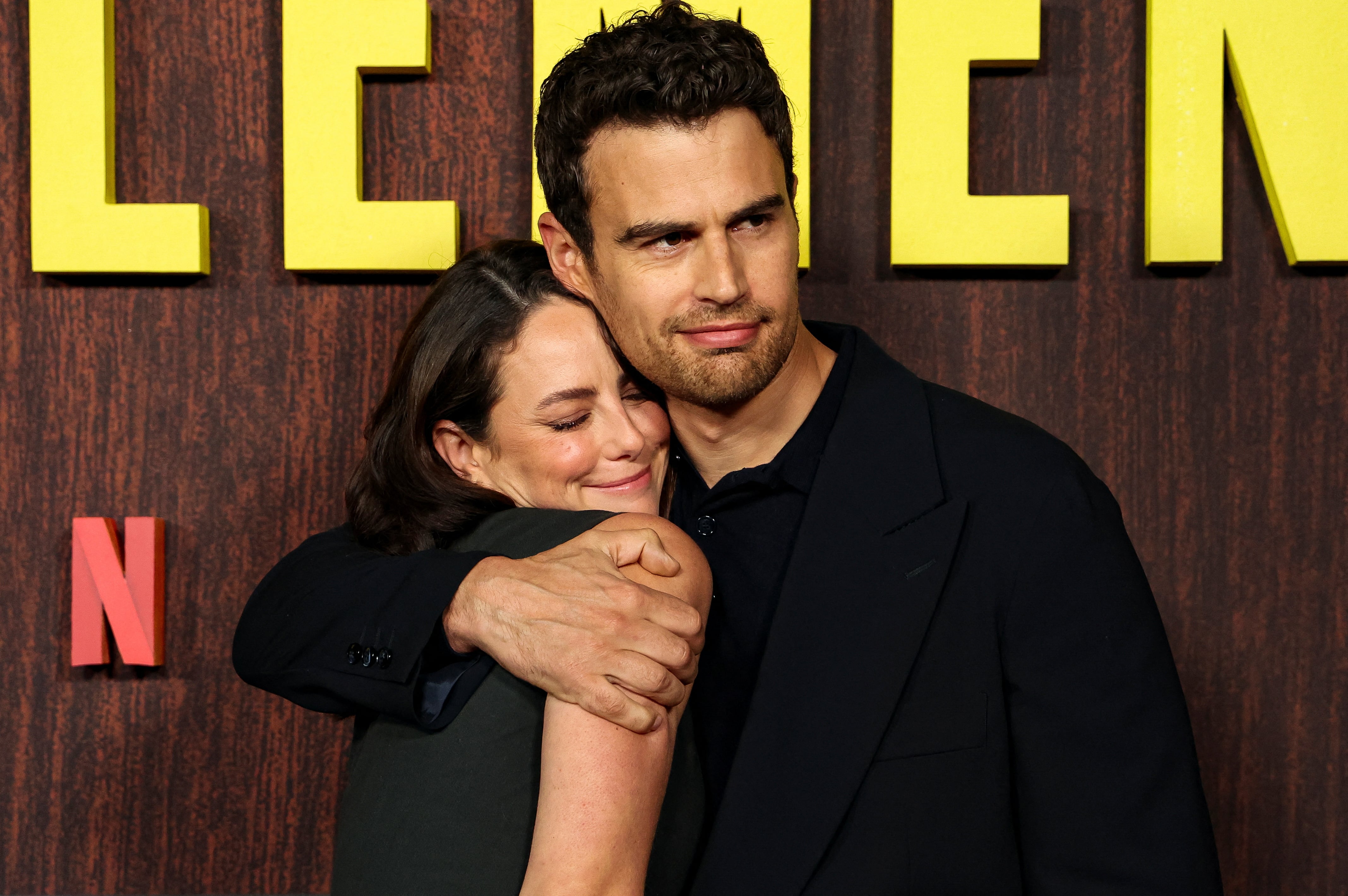 Kaya Scodelario dijo que la seguridad en sí mismo es la mayor fortaleza de Theo James (REUTERS/Mario Anzuoni)