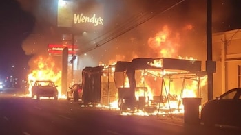 Noche crítica por incendios en