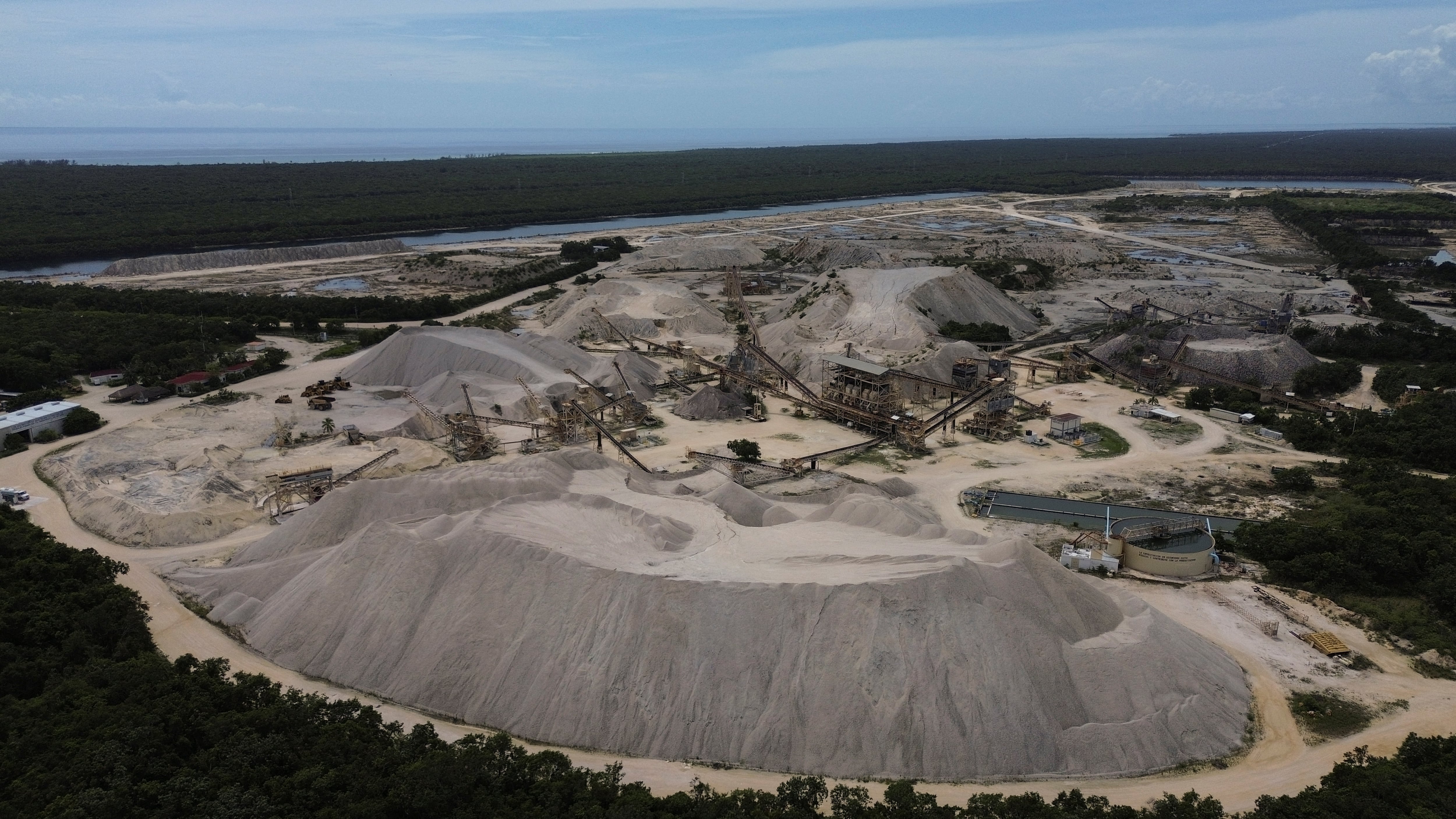 México obtiene fallo favorable en juicio contra la minera Vulcan por cierre de Calica