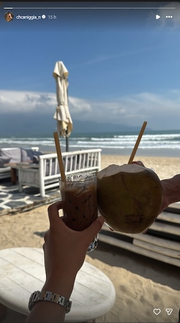 Café frío y un coco