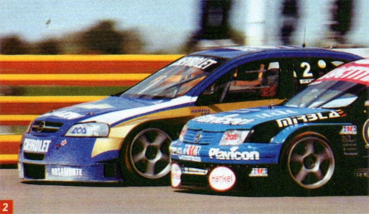 El mano a mano de Matías Rossi y Emiliano Spataro (Archivo Revista Campeones)