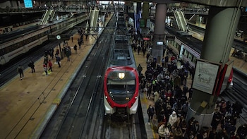 Retrasos en seis líneas de Cercanías en la Comunidad de Madrid por una incidencia en Atocha