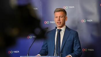 El Gobierno felicitó por el triunfo en Hungría a Péter Magyar y le deseó a Viktor Orbán “todo el éxito” como líder de la oposición