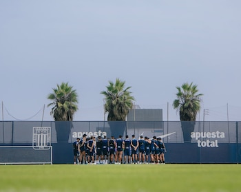 Alianza Lima entrena en el complejo de Esther Grande de Bentín en Lurín. - créditos: Alianza Lima