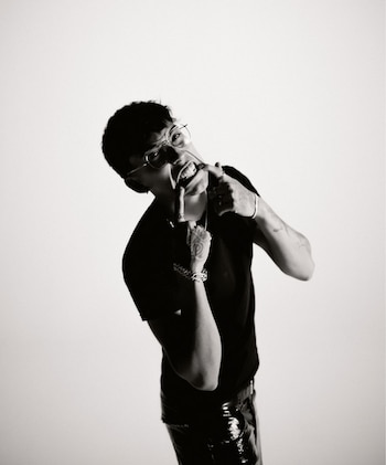 "Inmortal", su reciente álbum, busca