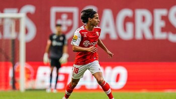 El gol de Diego Lainez