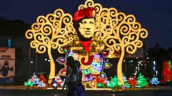 El culto al fallecido presidente venezolano Hugo Chávez se refleja en la proliferación de monumentos y lugares bautizados con su nombre en Nicaragua. (Foto archivo)