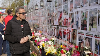 Dos detenidos por el incendio de un muro conmemorativo sobre víctimas de la represión iraní en Londres