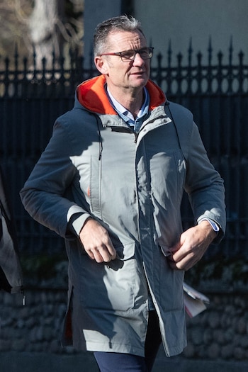 Iñaki Urdangarin da un paseo