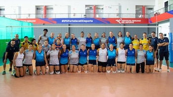Claudia Palza en los entrenamientos de Atlético Atenea.