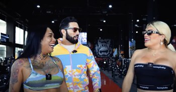 Karina Torres, Poncho de Nigris