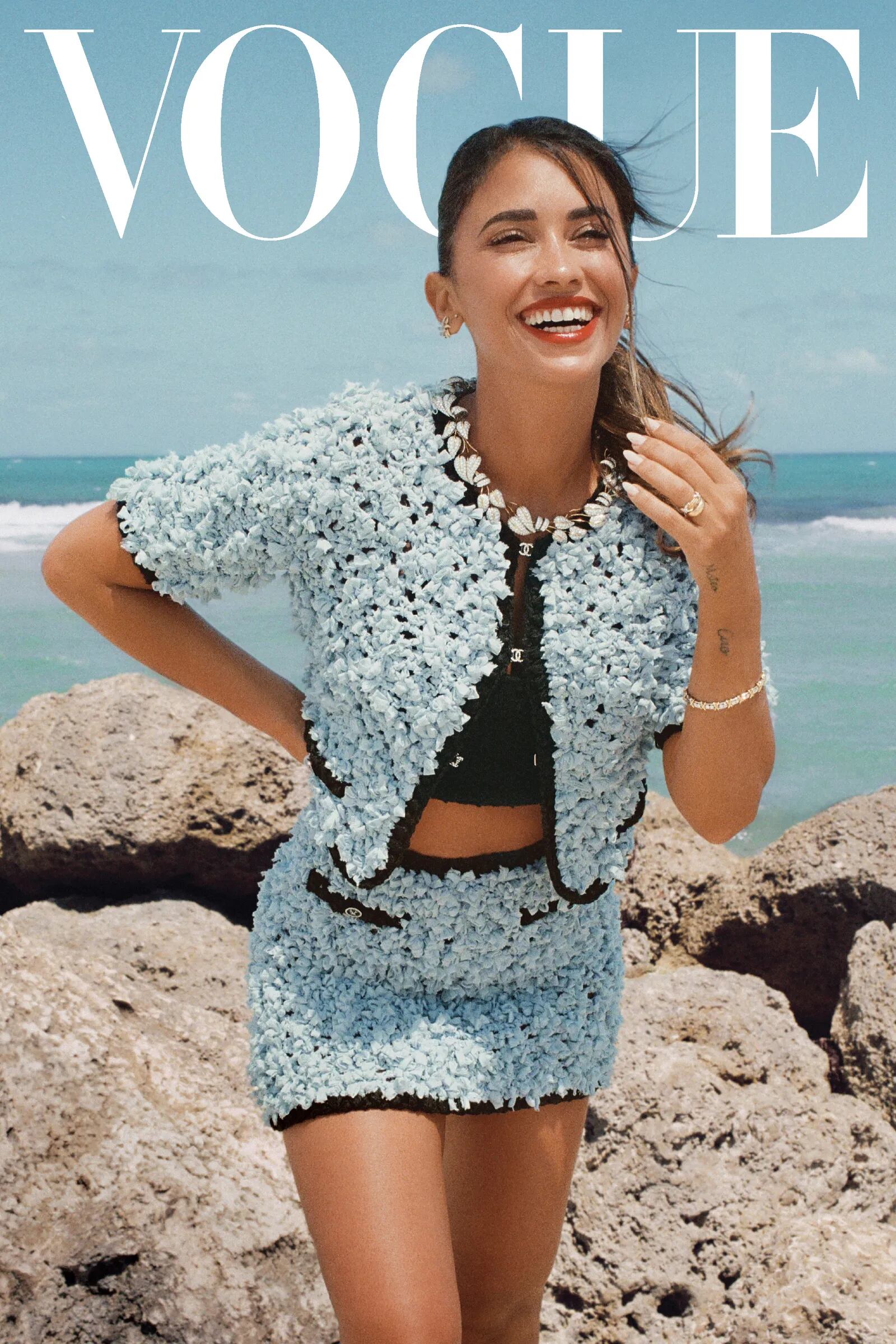 Antonela Roccuzzo deslumbró desde la portada de Vogue