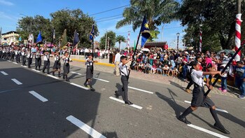 Más de 20 escolares se