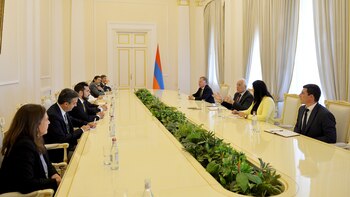 El presidente armenio, Vahagn Khachaturyan,