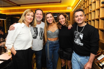 Marcela Coronel, Paul Kirzner, Mariana