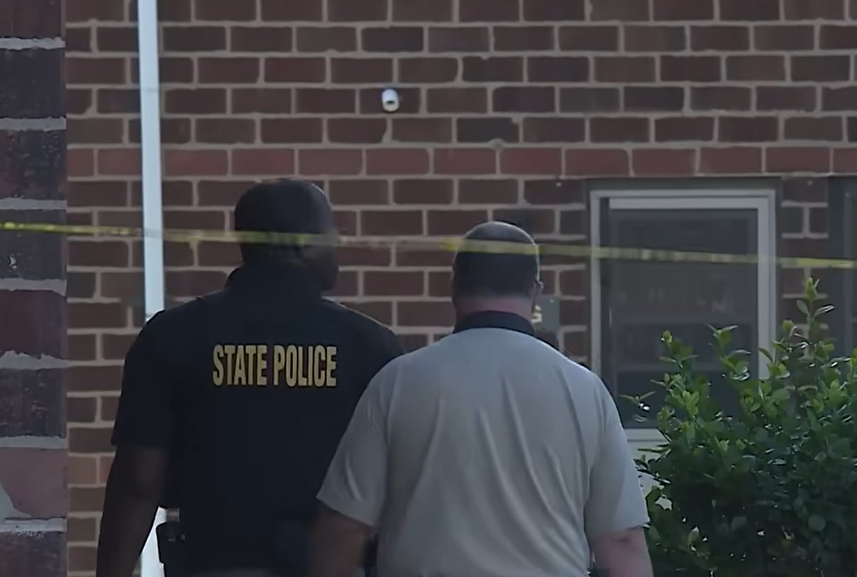 La Policía Estatal de Illinois detuvo a dos adolescentes de 15 y 16 años por el tiroteo familiar en East St. Louis (Fox 2)