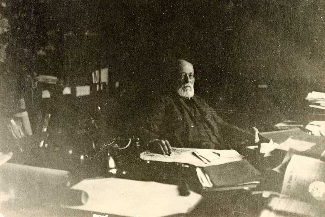 Paul Otlet anticipó la Internet al imaginar en 1934 un sistema global de acceso remoto a la información (Wikimedia Commons)