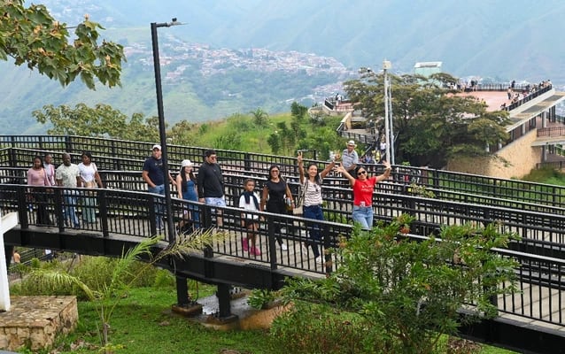 La operación del parque cuenta con 42 colaboradores en temporada alta, garantizando atención y seguridad en los recorridos turísticos - crédito Alcaldía de Cali