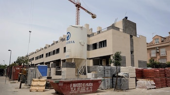 La compraventa de viviendas se