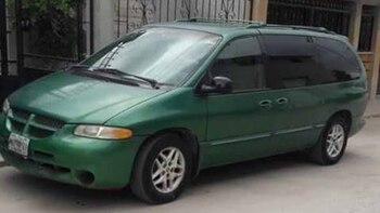 Una Caravan verde como la