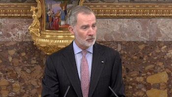 VÍDEO: El Rey homenajea a Celorio en víspera de la entrega del Cervantes:"La literatura es una gran escuela de libertad"