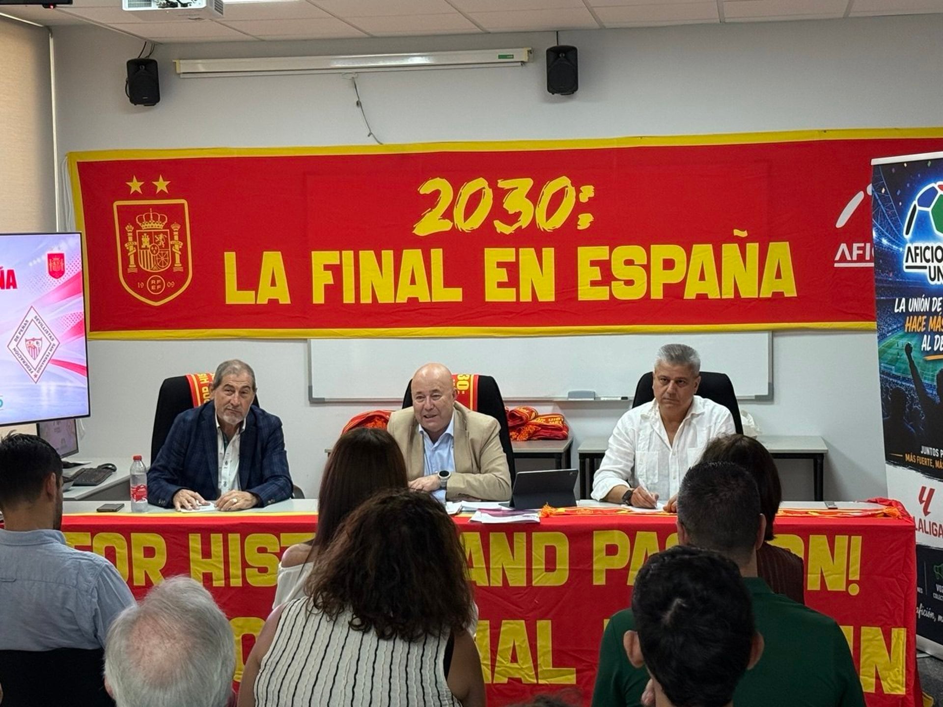 Aficiones Unidas reclama la final del Mundial 2030 para España