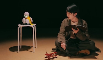 Imágenes del robot 'OriHime' fabricado