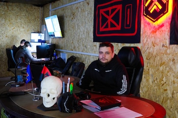 Abat, teniente coronel ucraniano, se