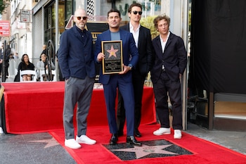 Zac Efron en el Paseo de la Fama de Hollywood