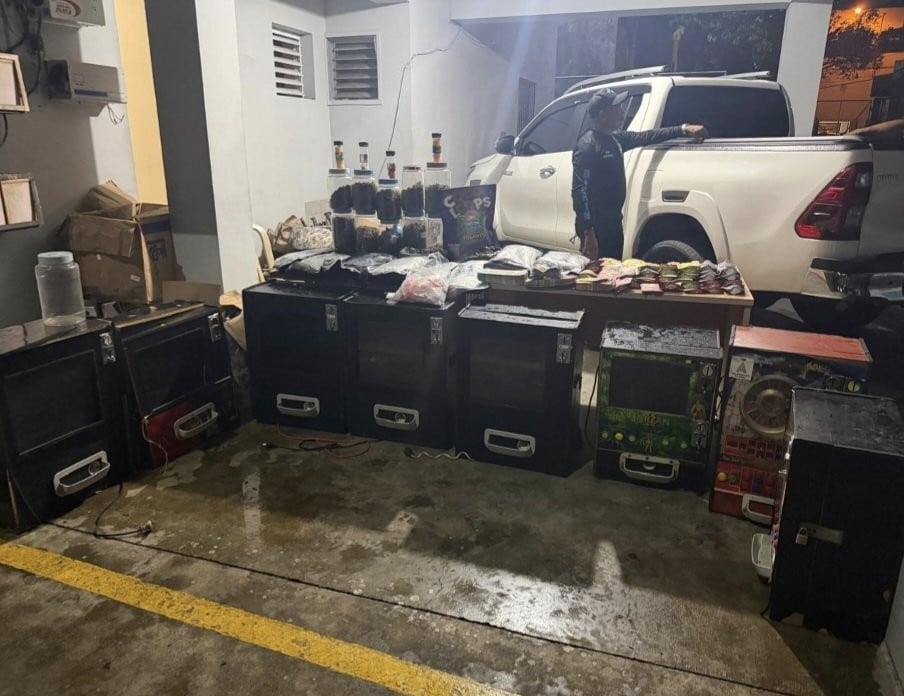 La Policía arresta a tres personas e incauta presunta marihuana durante un operativo en República Dominicana