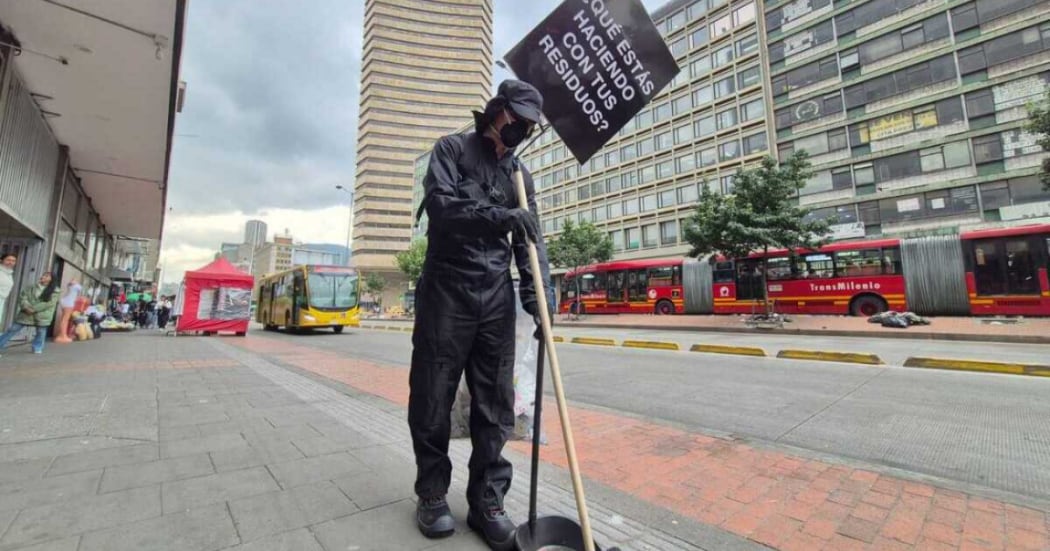 El plan contempla jornadas pedagógicas con comerciantes, colectivos de recicladores y la Junta de Acción Comunal de San Victorino - crédito Alcaldía de Bogotá