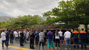 Vehículo que cayó al río