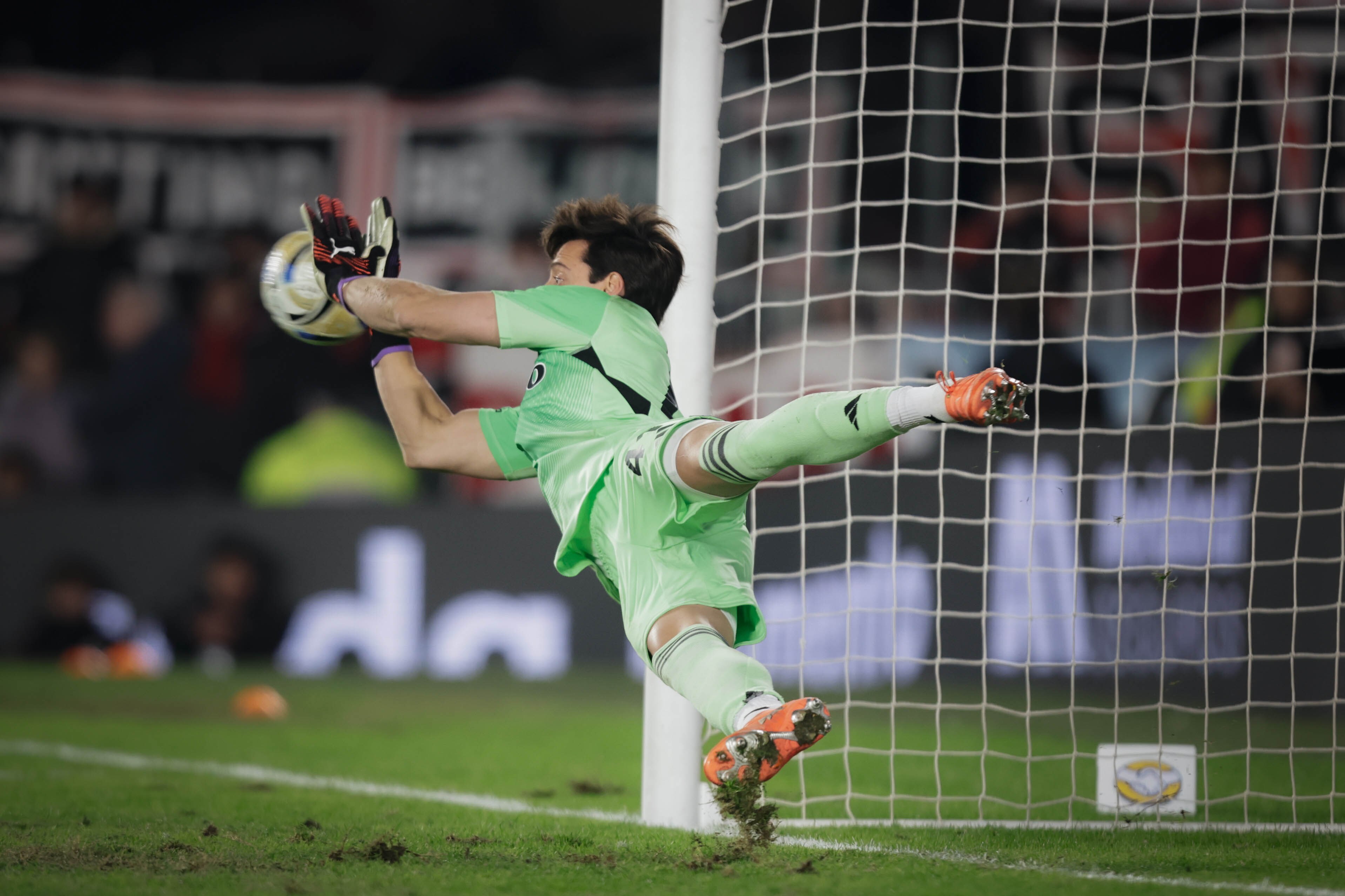 River Plate avanza a cuartos de final tras dramática definición por penales ante San Lorenzo — image 5