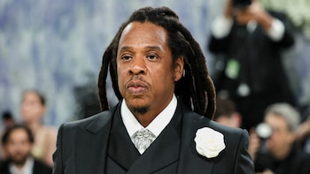 Jay-Z encabezará el show de medio tiempo del Super Bowl 2027 en el SoFi Stadium de Los Ángeles