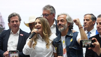 Diez reconocidos abogados firmaron carta