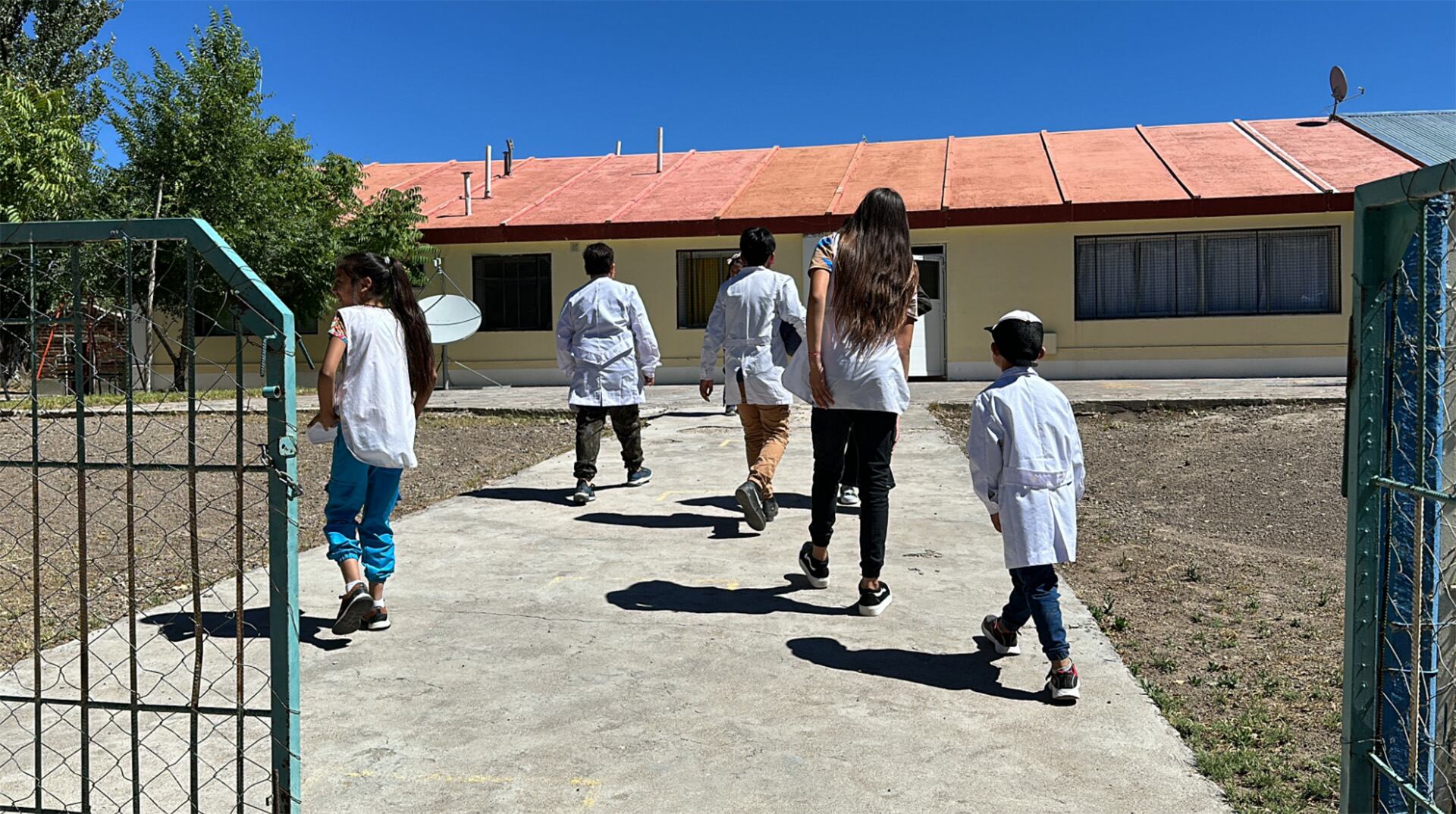 El accidente ocurrió durante el recreo, mientras el niño jugaba junto a sus compañeros (Foto: Ministerio de Educación y Derechos Humanos de Río Negro)