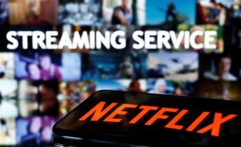 Este tipo de aplicaciones tienen opciones para ver sin conexión a internet. (Foto: REUTERS/Dado Ruvic/File Photo)